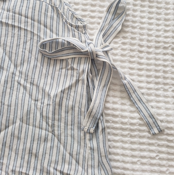 H&M blue white stripe tie side apron top NWT - Picture 6 of 9
